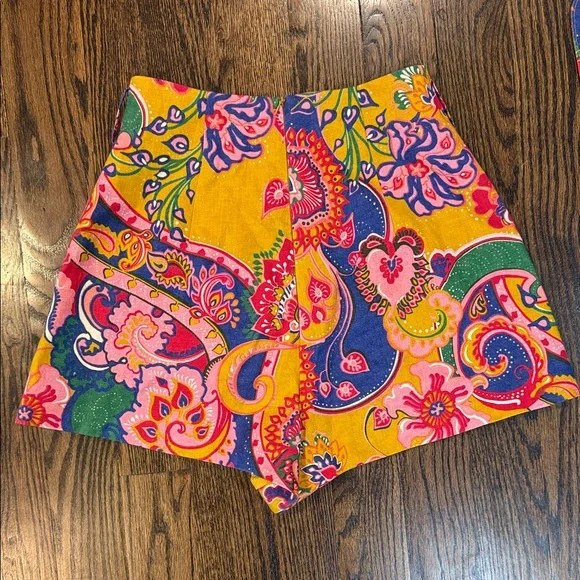 Zimmermann Lovestruck Belted Linen Shorts in Yellow Gold Paisley Size 2 / US 8